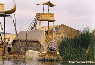 Isla de los Uros_Lago Titicaca_Peru